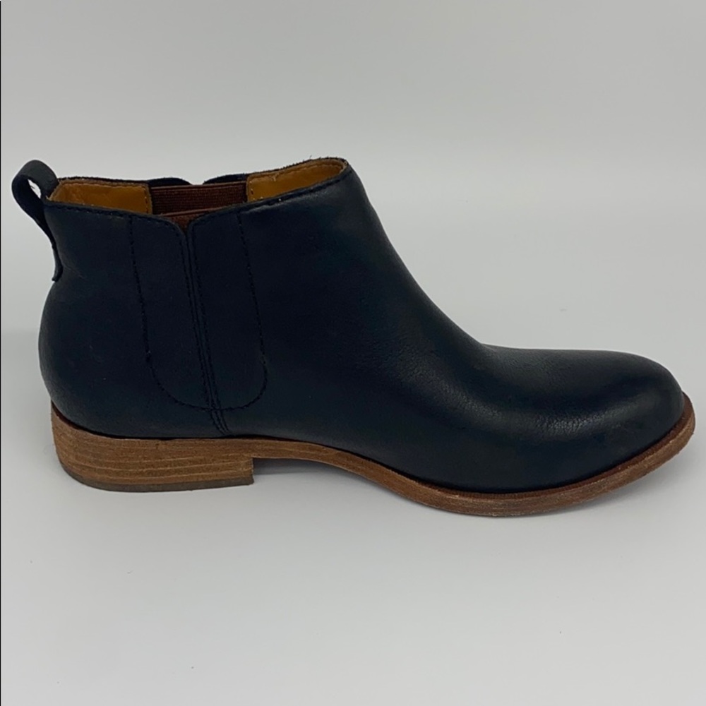 Kork-Ease Velma Black Ankle Boot Size 8
